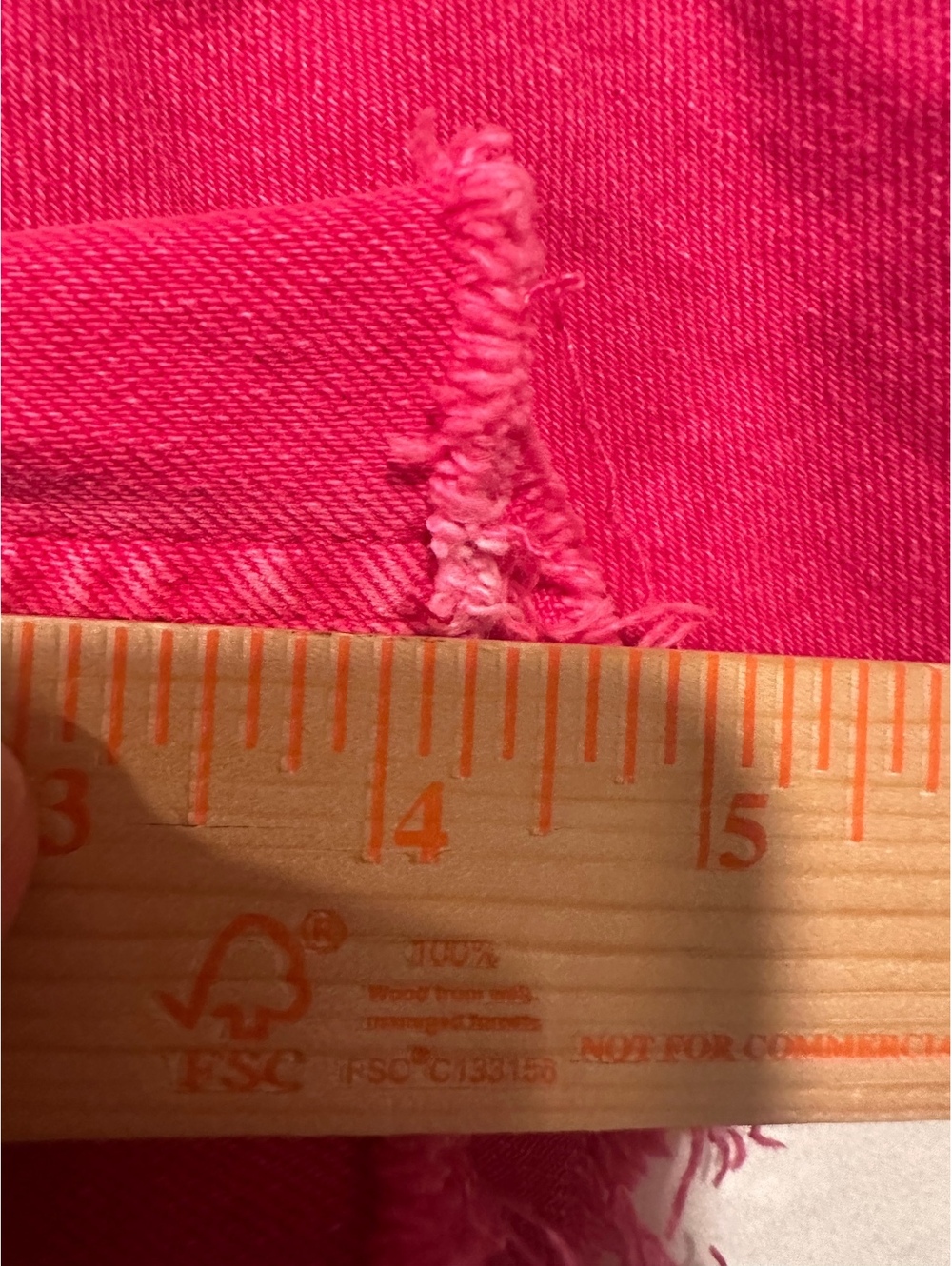 Faherty Sunwashed Denim Shorts Granita Hot Pink Raw Hem Size 25 - Picture 3 of 9